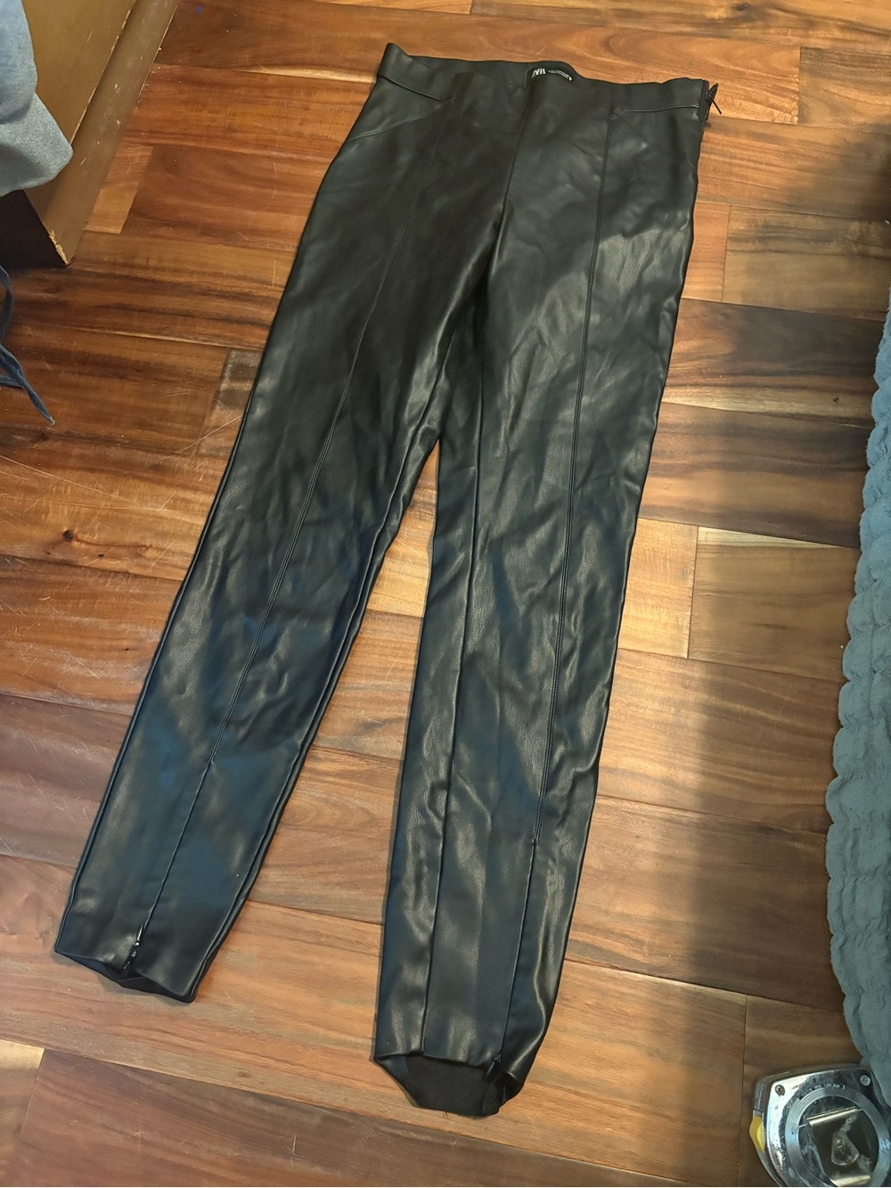 Zara Black Faux Leather Pants Size Medium Vegan Leather Straight Leg (1356)